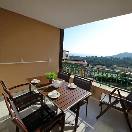 2m - P6 323 - 434la Apartamento *